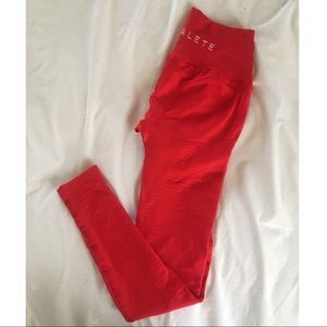 SOLD! NWT Alphalete Revival Leggings